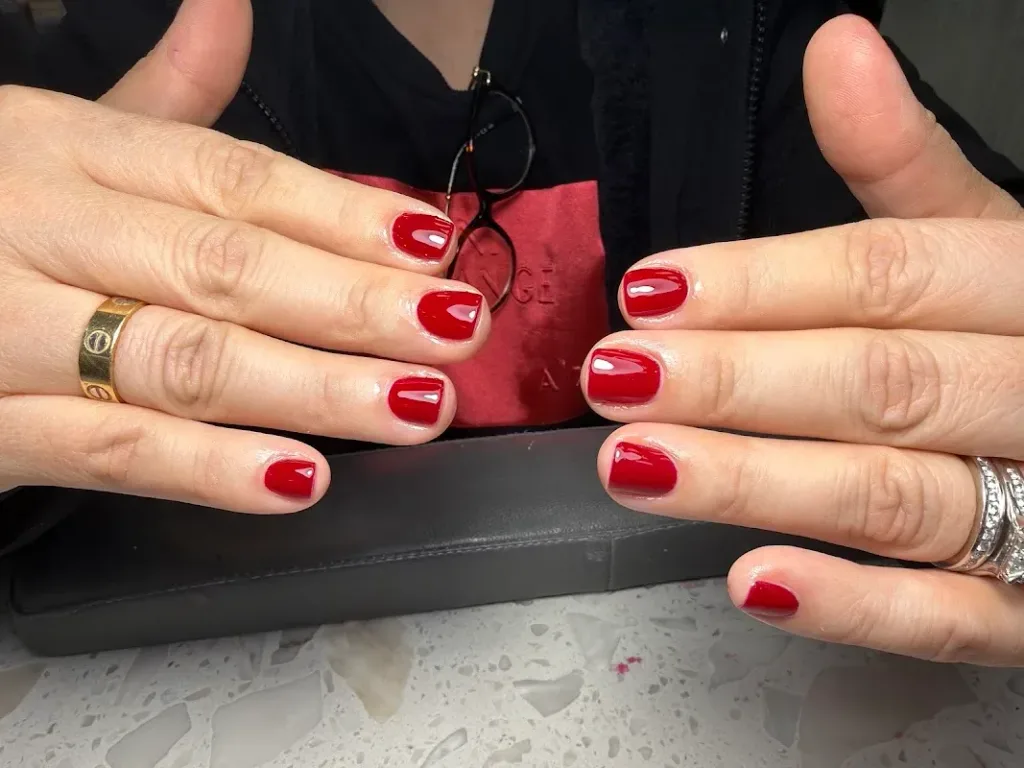 Lavi Nails — Nail salon in Jersey City